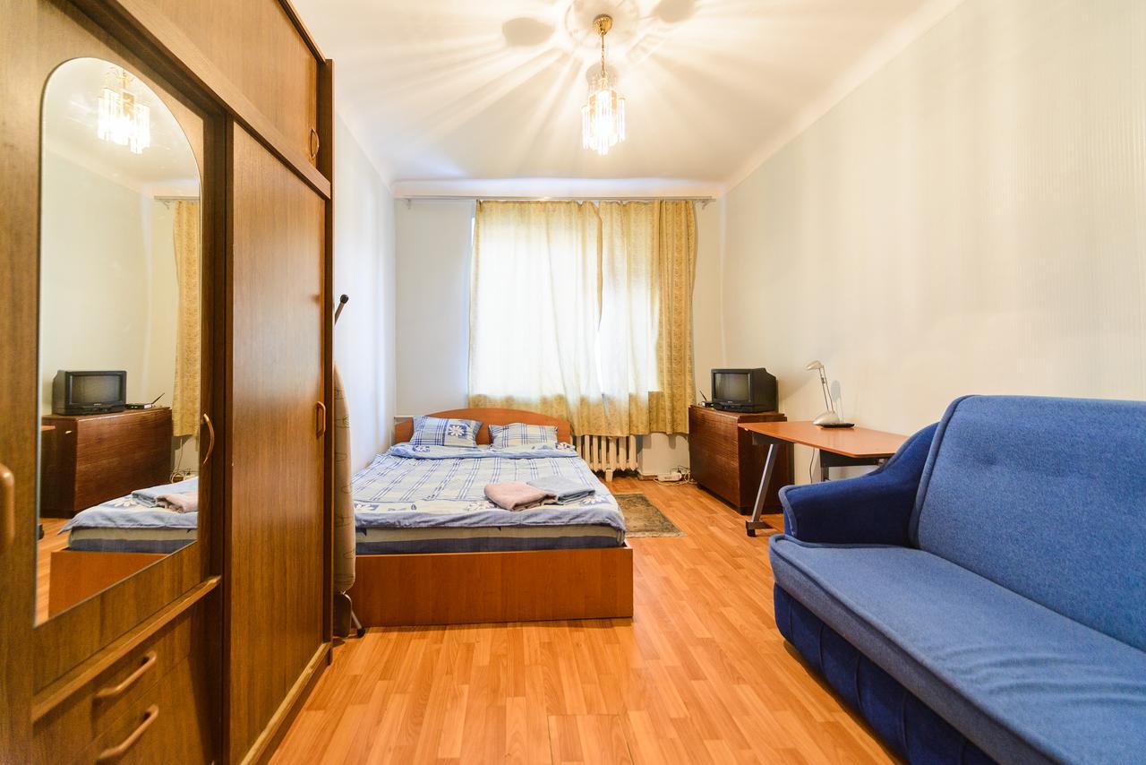 Квартира По Адресу Ул. Черняховского 12 Kyiv Exterior photo
