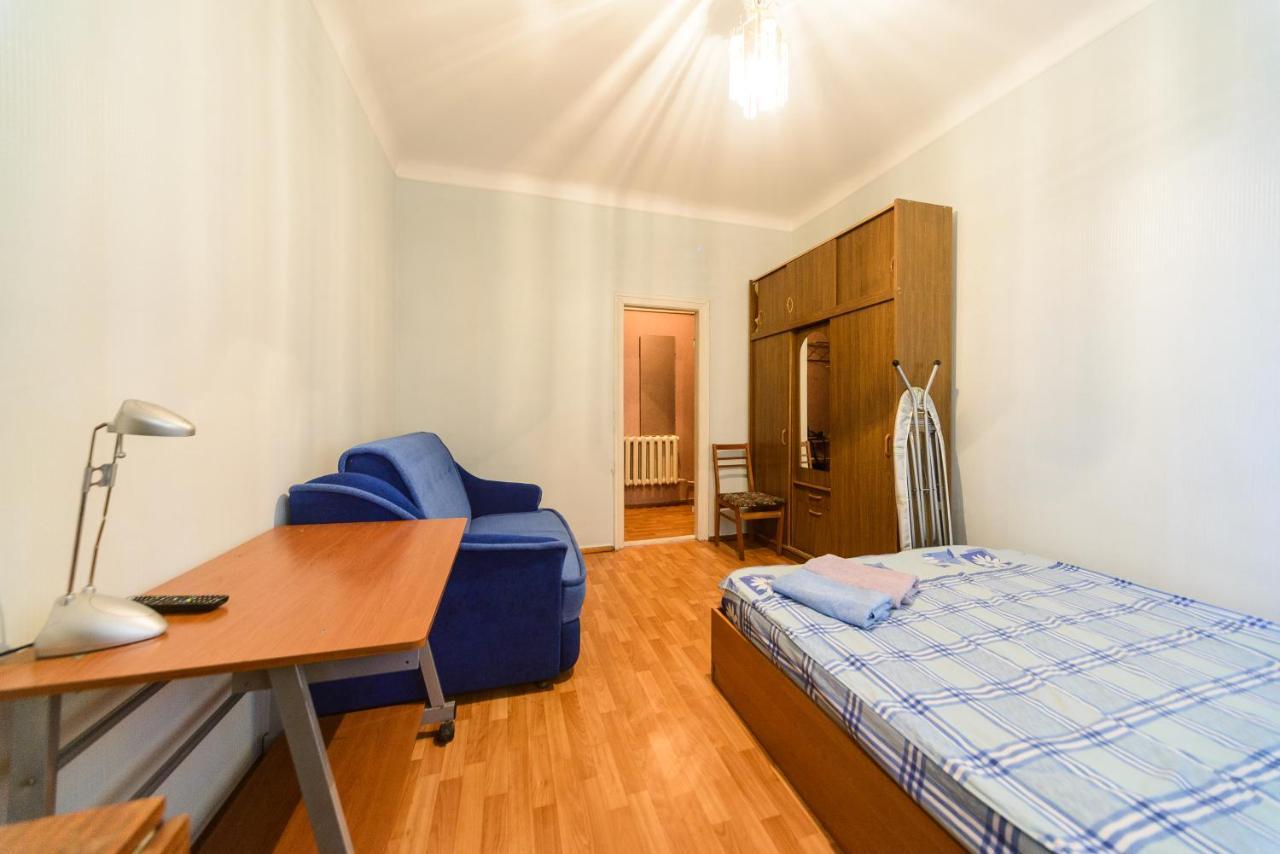Квартира По Адресу Ул. Черняховского 12 Kyiv Exterior photo